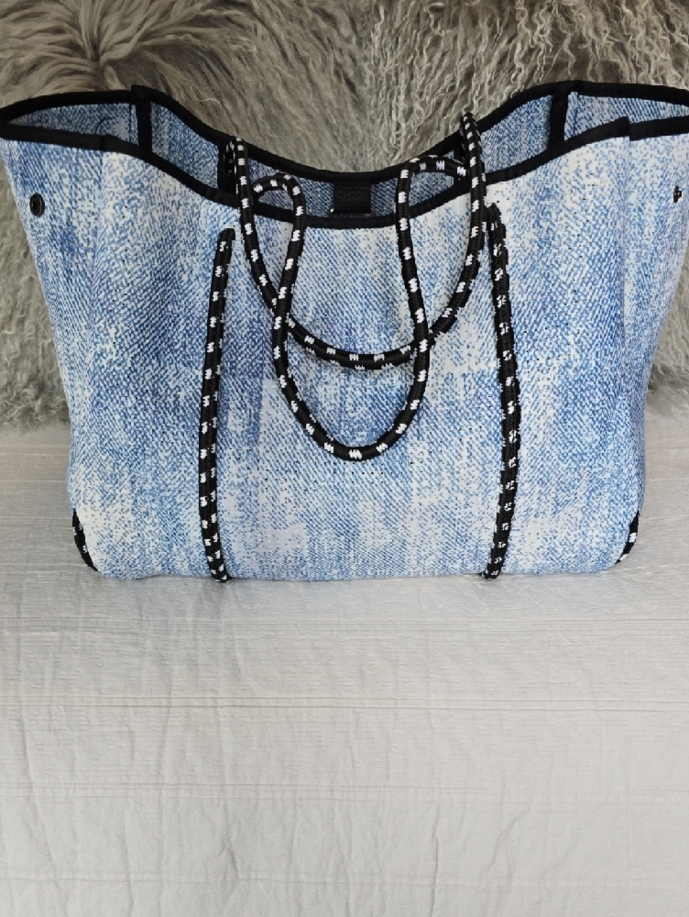 Pop Ups Brand Everyday Neoprene Tote - Picture 7 of 16